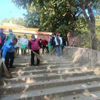 घोडाघोडी मन्दिर परिसरमा नेपाल तरुण दलद्वारा सरसफाइ